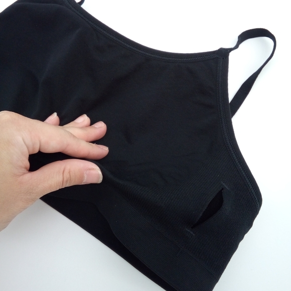 Gymshark Black Sports Bra XS Logo on Back Athleasure Athletic Gym Work Out - Picture 7 of 9